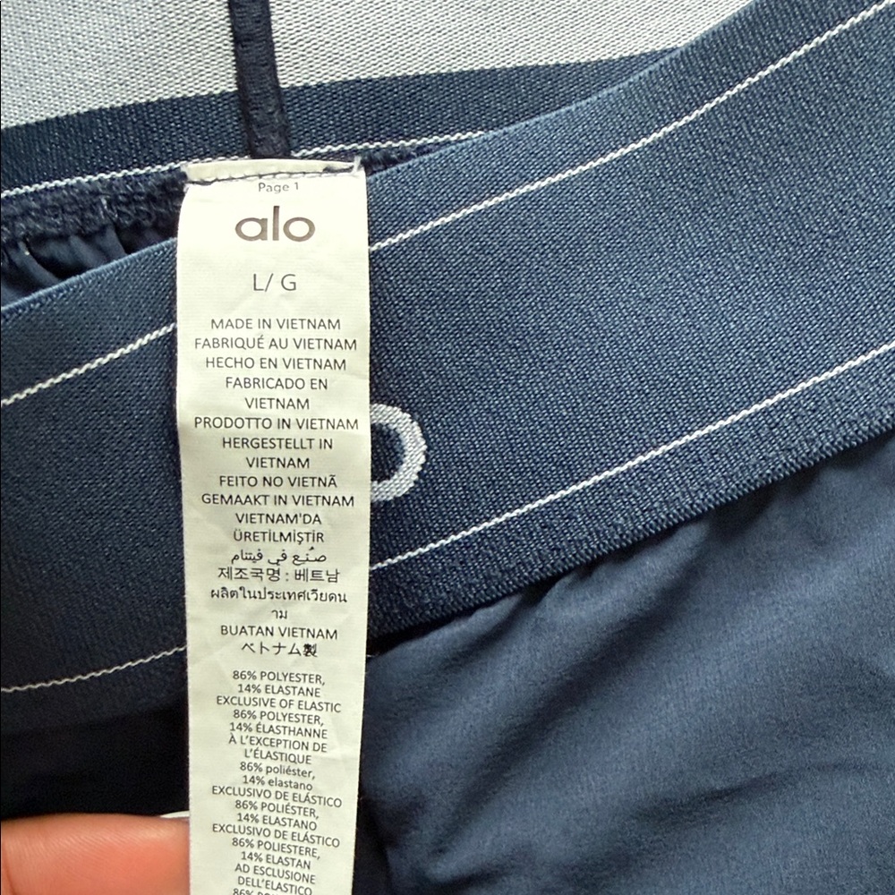 ALO Yoga Navy Blue Women's Trousers - Picture 2 of 4